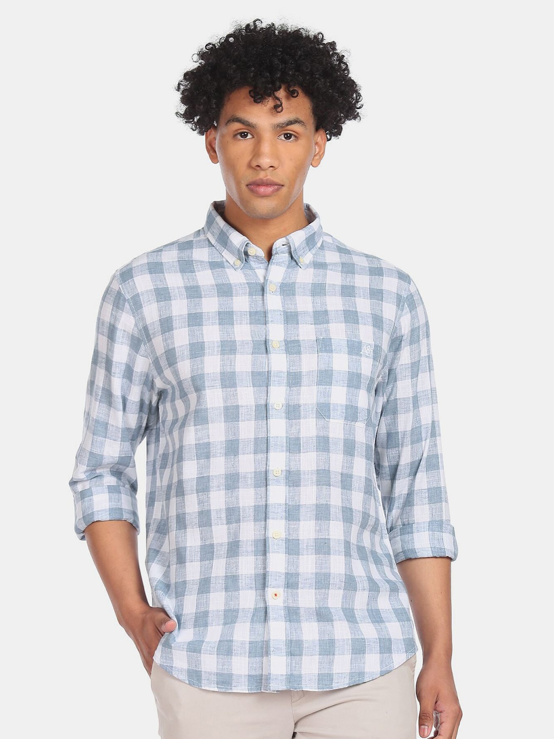 

Aeropostale Men White Buffalo Checked Button-Down Collar Casual Shirt