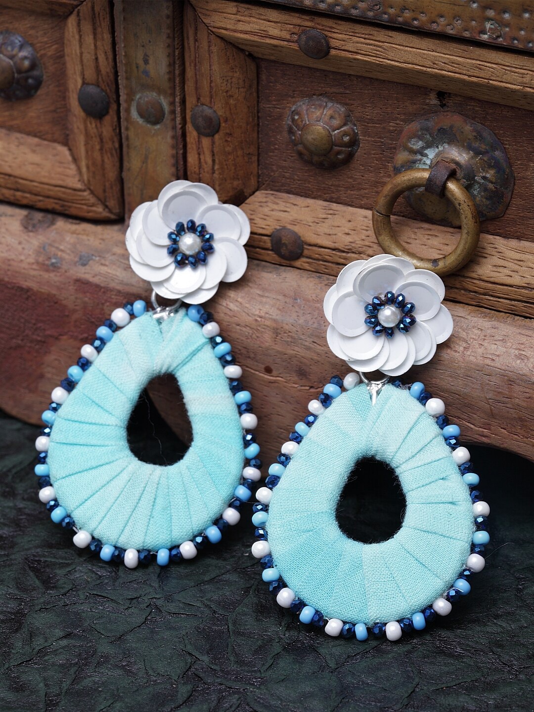 

DIVA WALK EXCLUSIVE Silver-Plated Blue Floral Drop Earrings