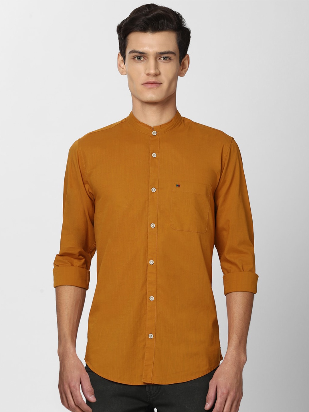 

Peter England Casuals Men Yellow Slim Fit Casual Shirt