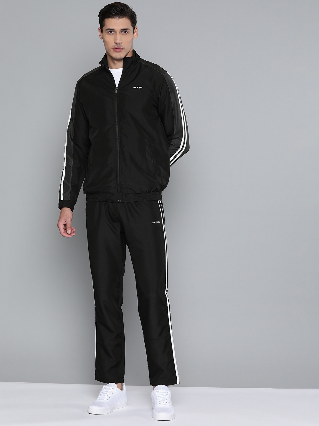 

Alcis Men Black Solid Tracksuit With Side Stripe on Sleeves