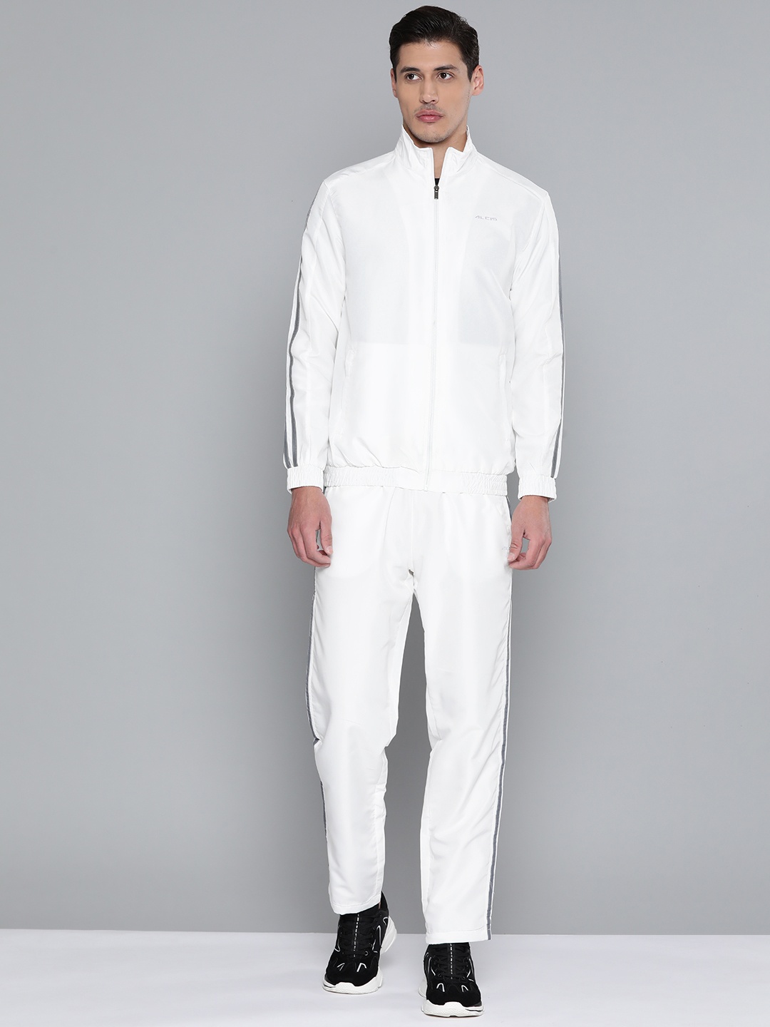 

Alcis Men White Solid Tracksuit