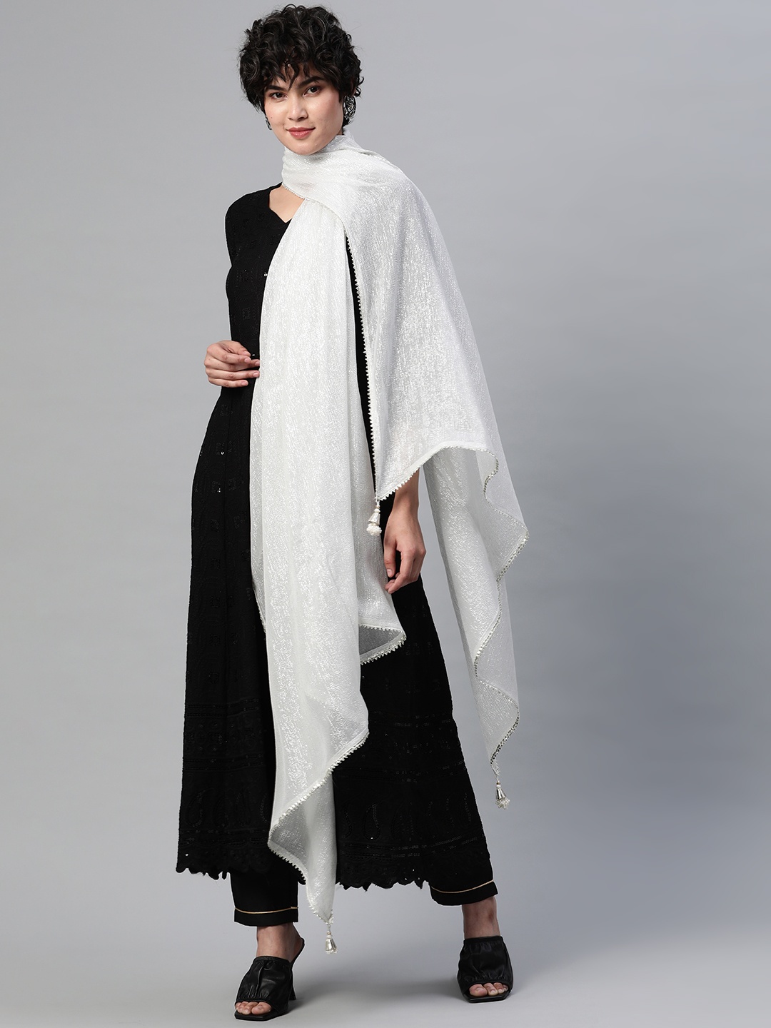 

Silai Bunai Off White Pure Silk Dupatta