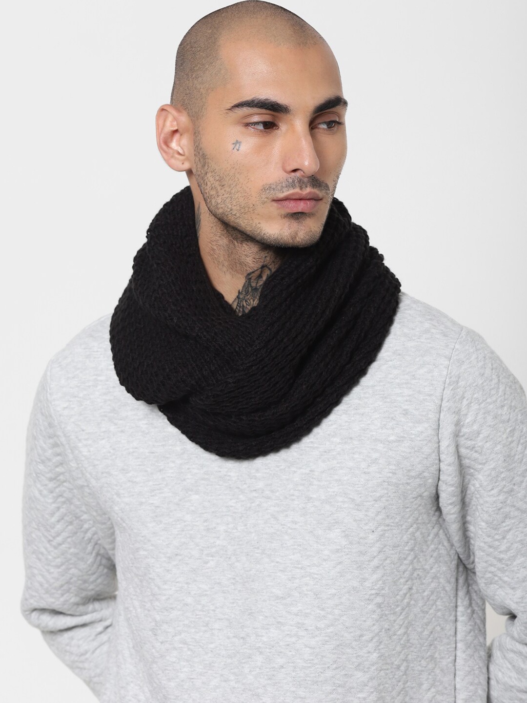 

Jack & Jones Men Black Scarf