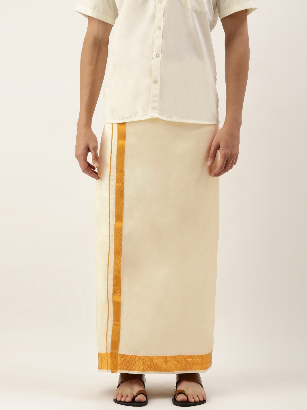 

THANGAMAGAN Men Off-White & Golden Solid Handloom Dhoti with Zari Border