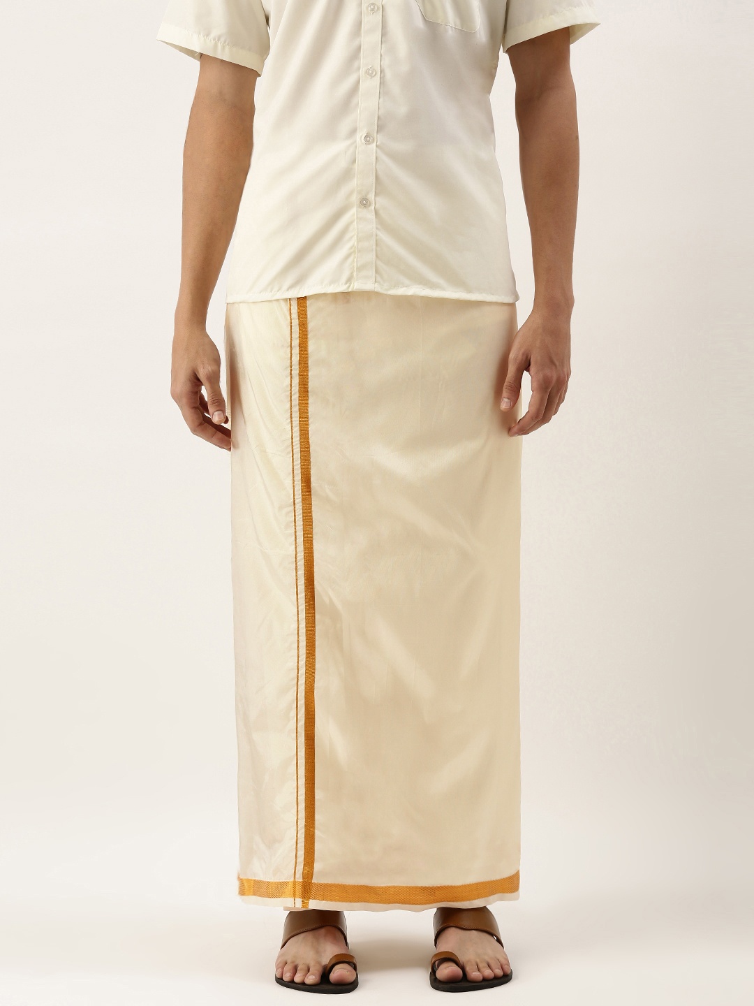 

THANGAMAGAN Men Off- White Solid Dhoti