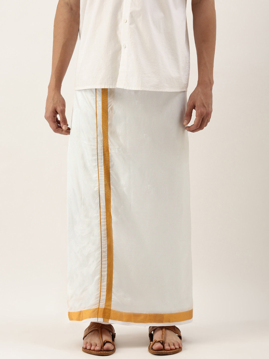 

THANGAMAGAN Men Off- White Solid Dhoti