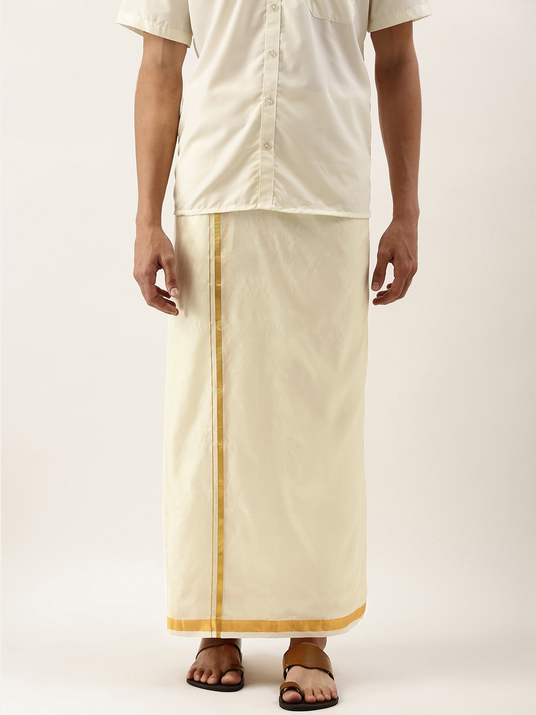 

THANGAMAGAN Men Cream-Coloured Zari Border Dhoti