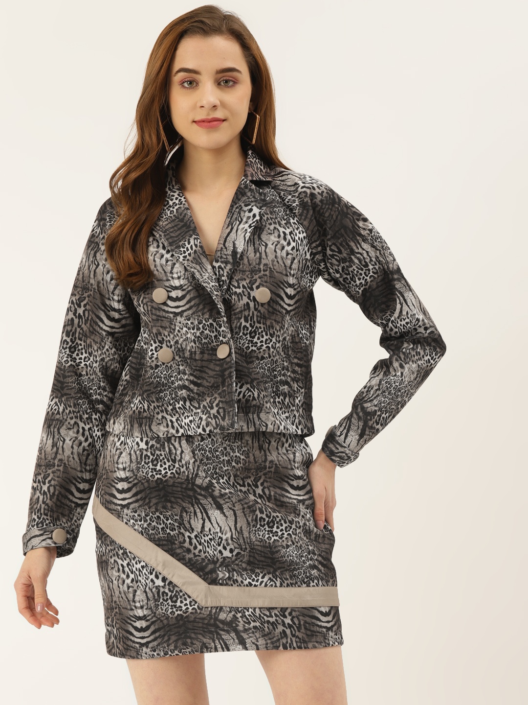 

KHUMAAR Shuchi Bhutani Women Brown & Black Printed Coat with Skirt