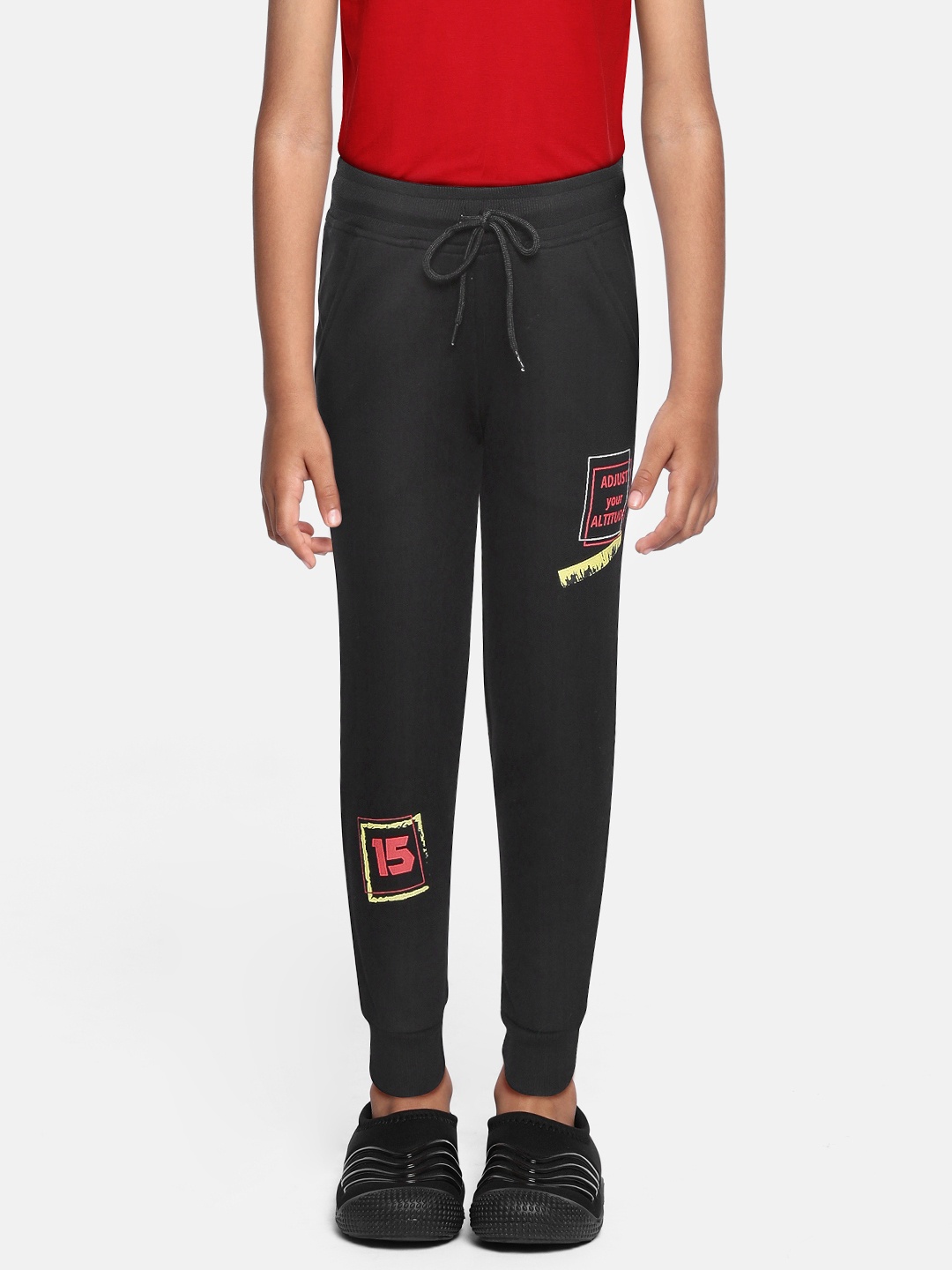 

toothless Boys Black Solid Joggers with Printed Detail
