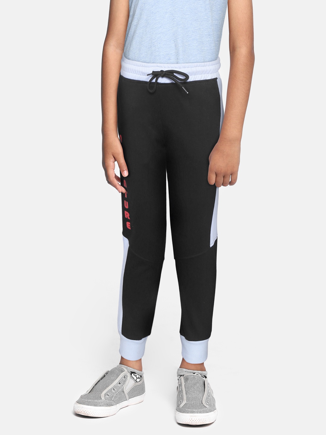 

toothless Boys Black & Blue Colourblocked Joggers