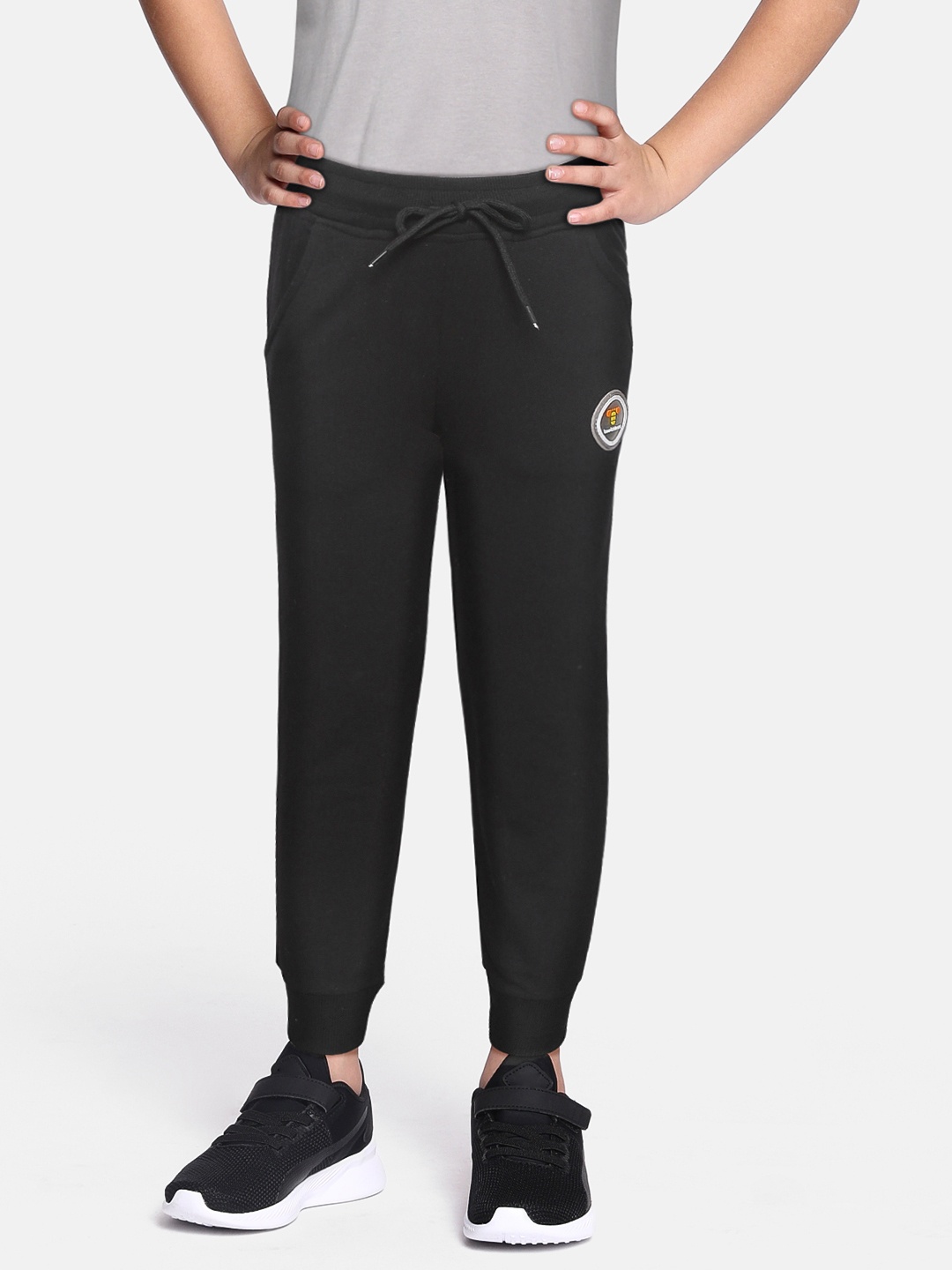 

toothless Boys Black Solid Joggers
