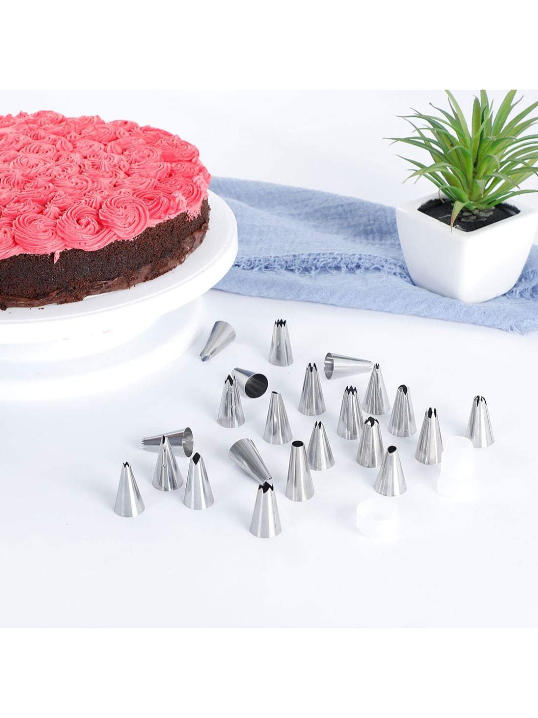 

Wonderchef Ambrosia 24 Pc Cake Decorator Nozzle, Silver