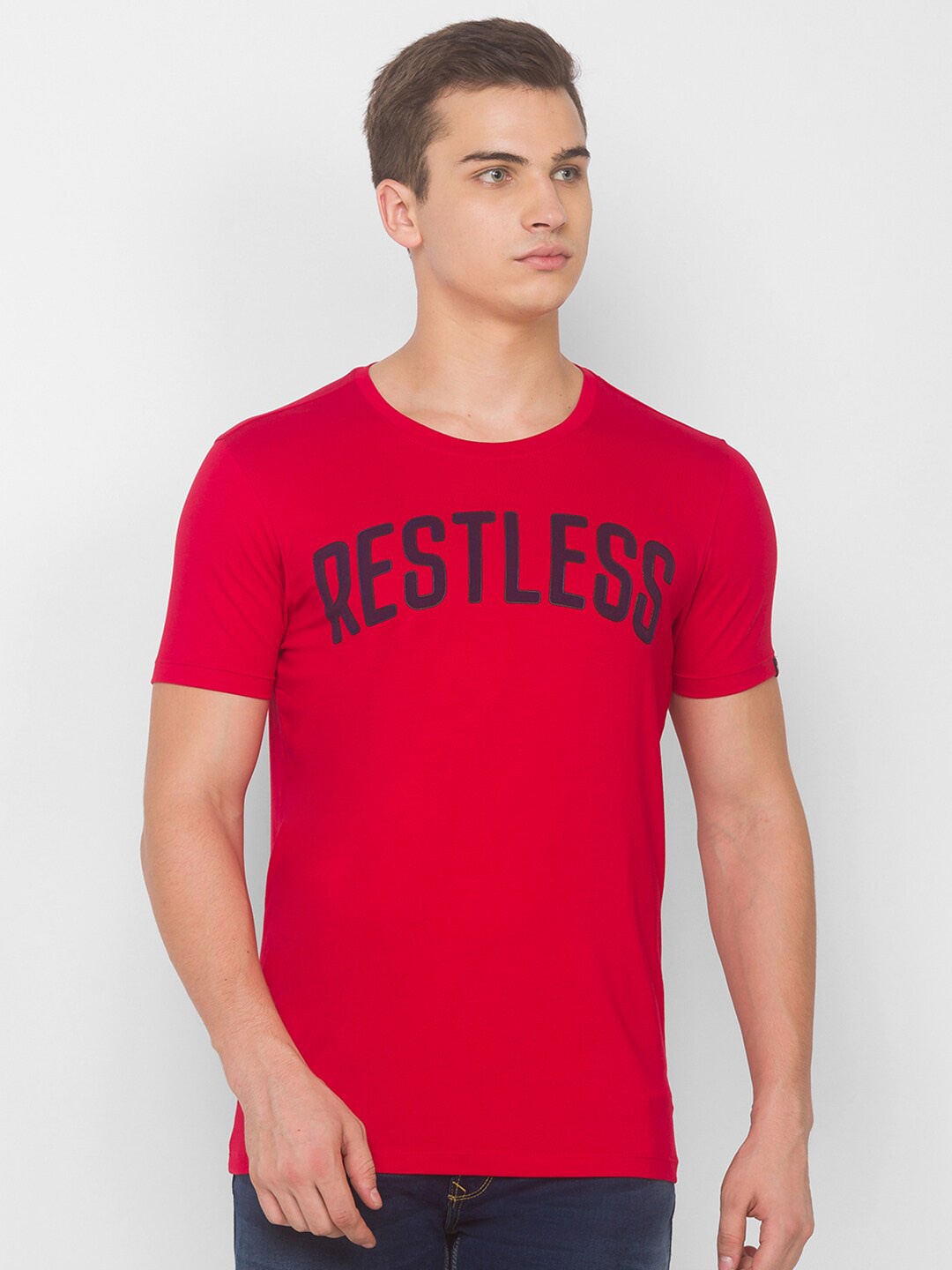 

SPYKAR Men Red Typography Printed Slim Fit T-shirt