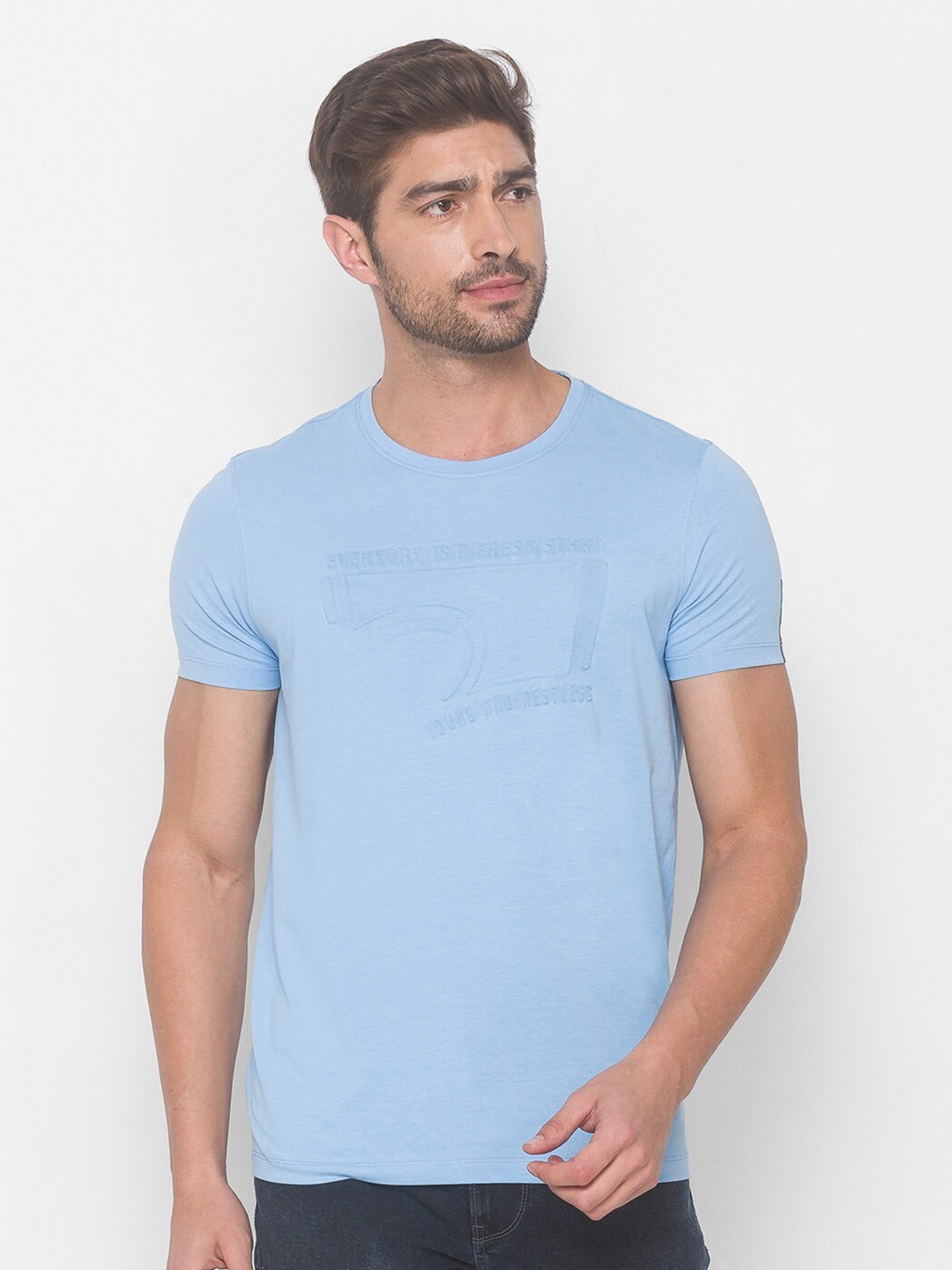 

SPYKAR Men Blue Slim Fit T-shirt