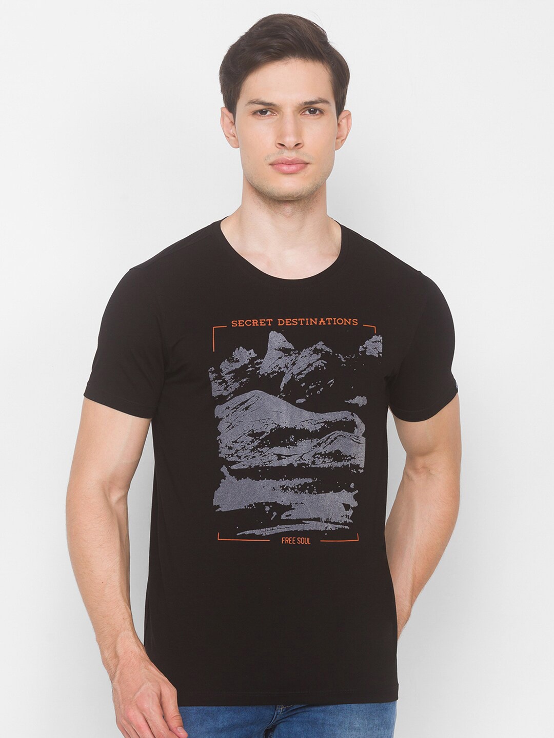 

SPYKAR Men Black Typography Printed Applique Slim Fit T-shirt