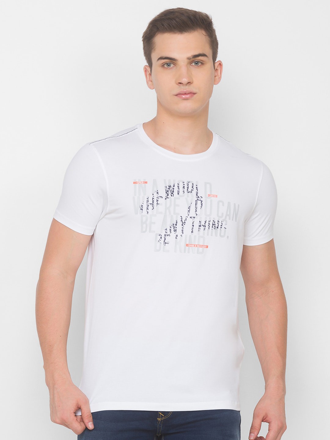 

SPYKAR Men White & Grey Typography Printed Slim Fit T-shirt