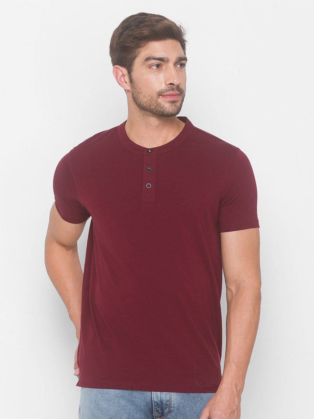 

SPYKAR Men Maroon Henley Neck Slim Fit T-shirt