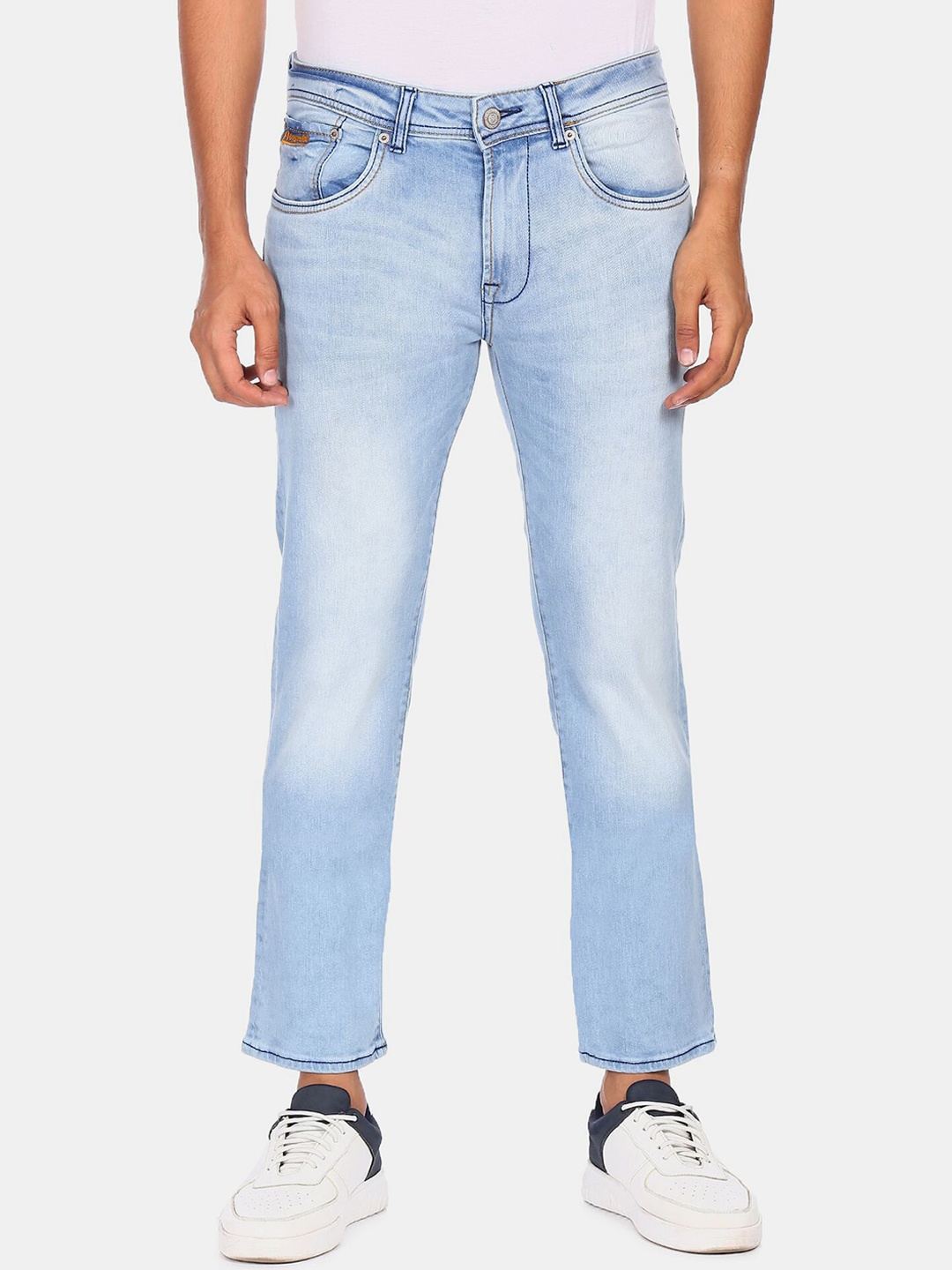 

Aeropostale Men Blue Heavy Fade Jeans
