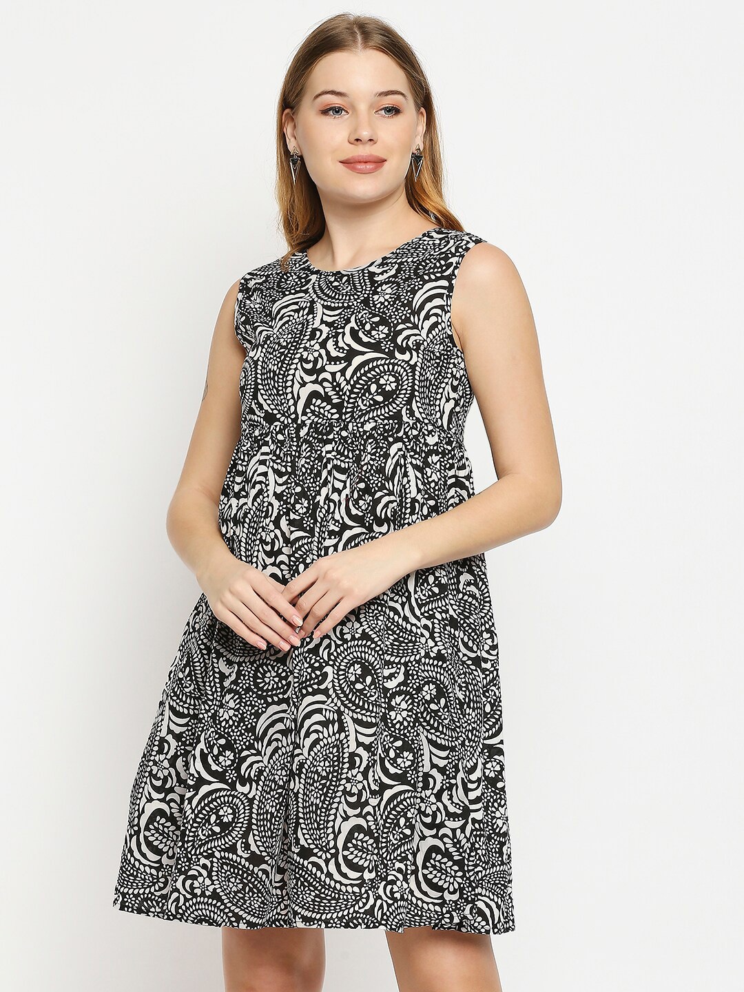 

aaliya Black & Off-White Ethnic Printed A-line Dress