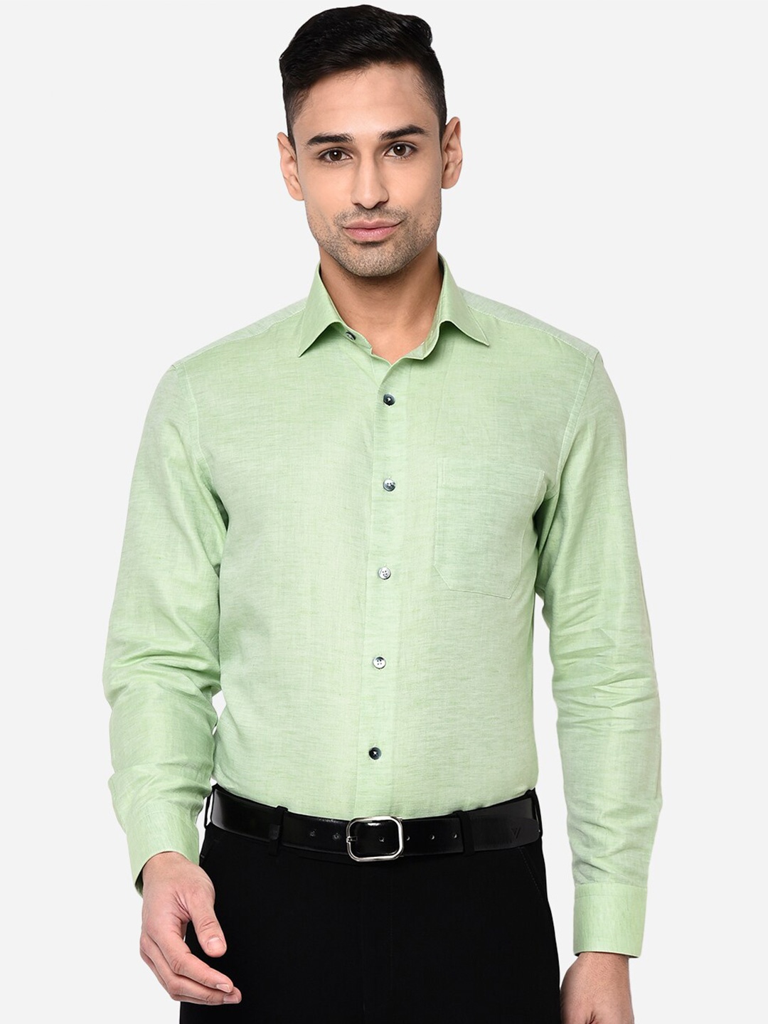

METAL Men Green Solid Slim Fit Pure Cotton Formal Shirt
