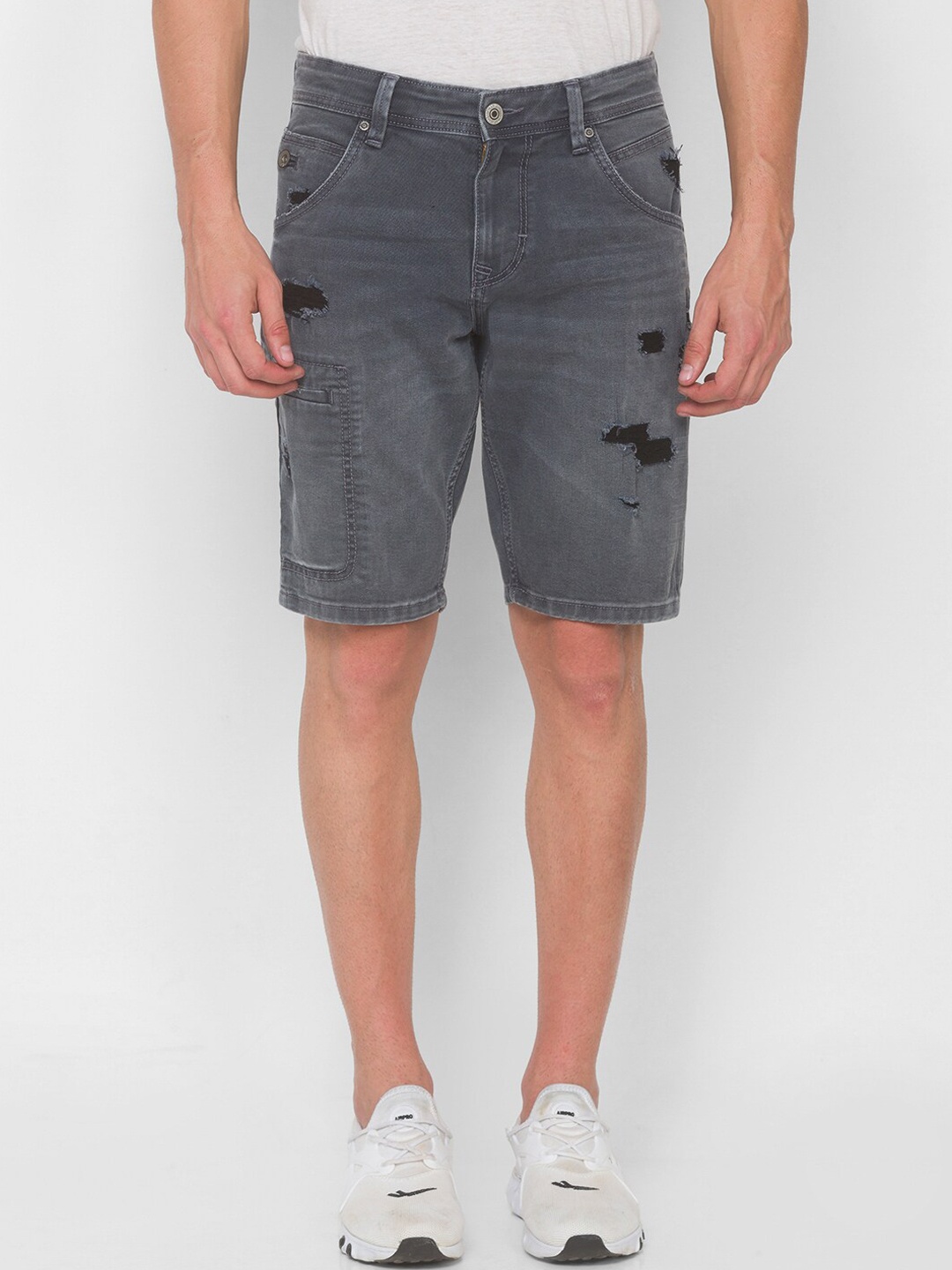 

SPYKAR Men Grey Low-Rise Denim Shorts