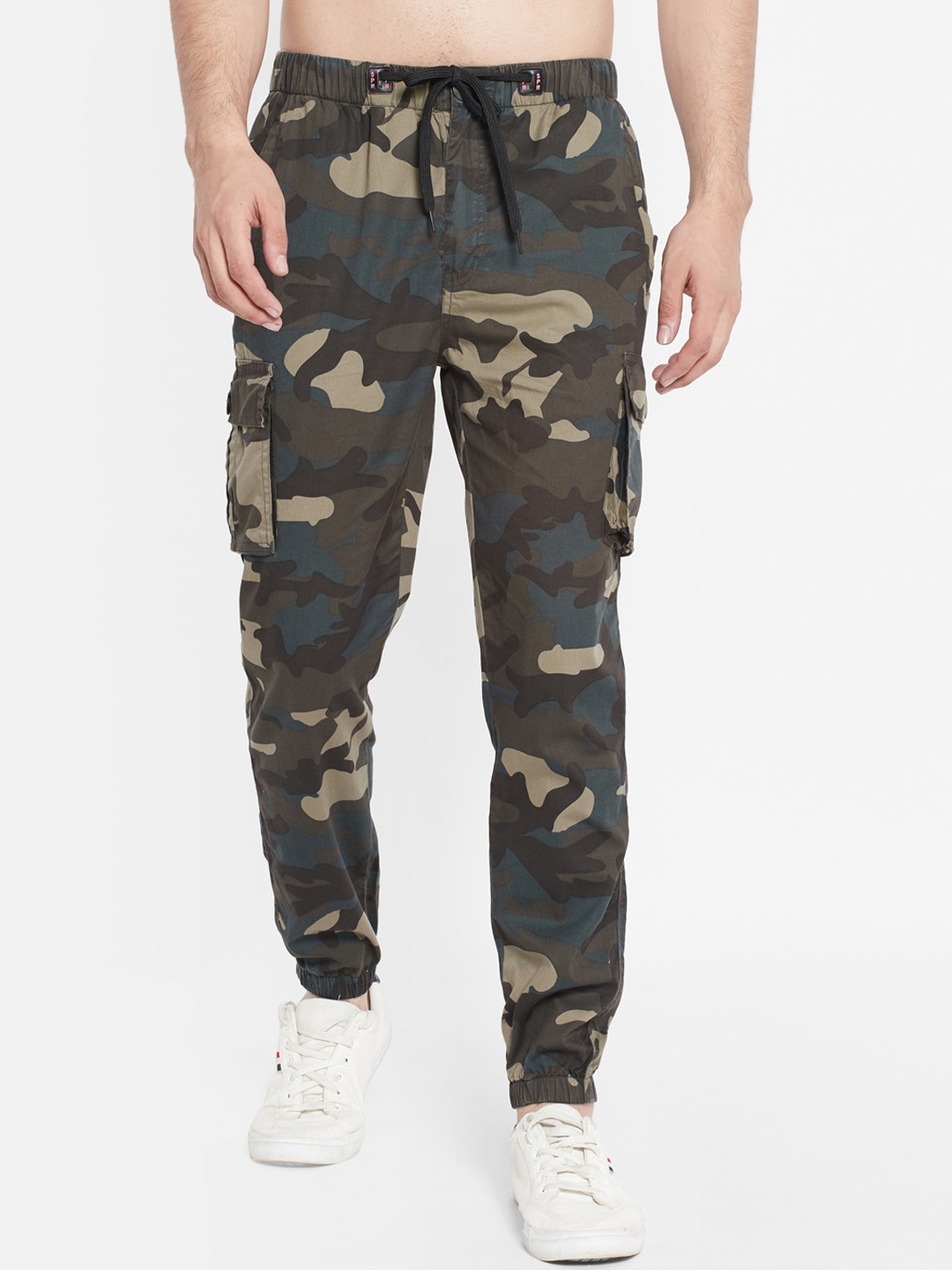 

SAPPER Men Olive Green Camouflage Printed Slim Fit Pure Cotton Joggers