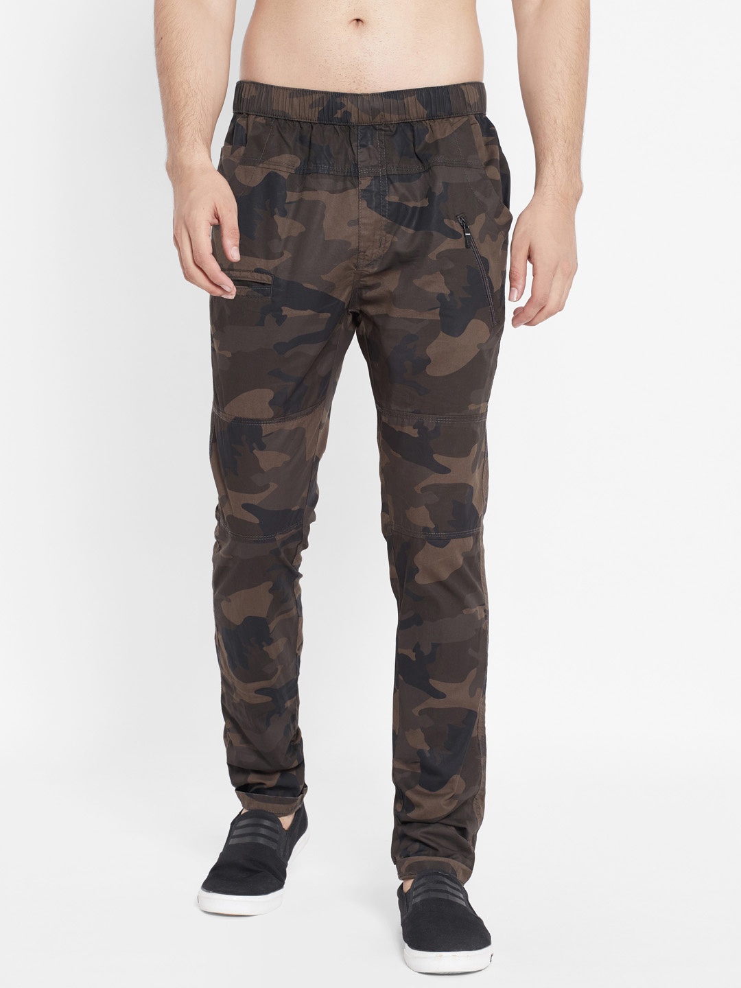 

SAPPER Men Multicoloured Camouflage Printed Slim Fit Pure Cotton Cargos Trousers, Multi