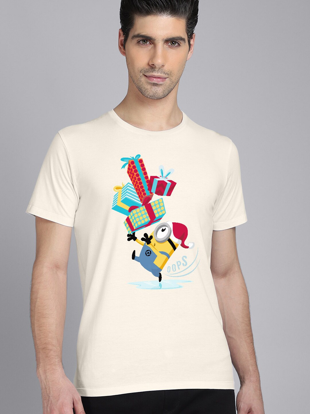 

Free Authority Minions Christmas Men Off White Printed T-shirt