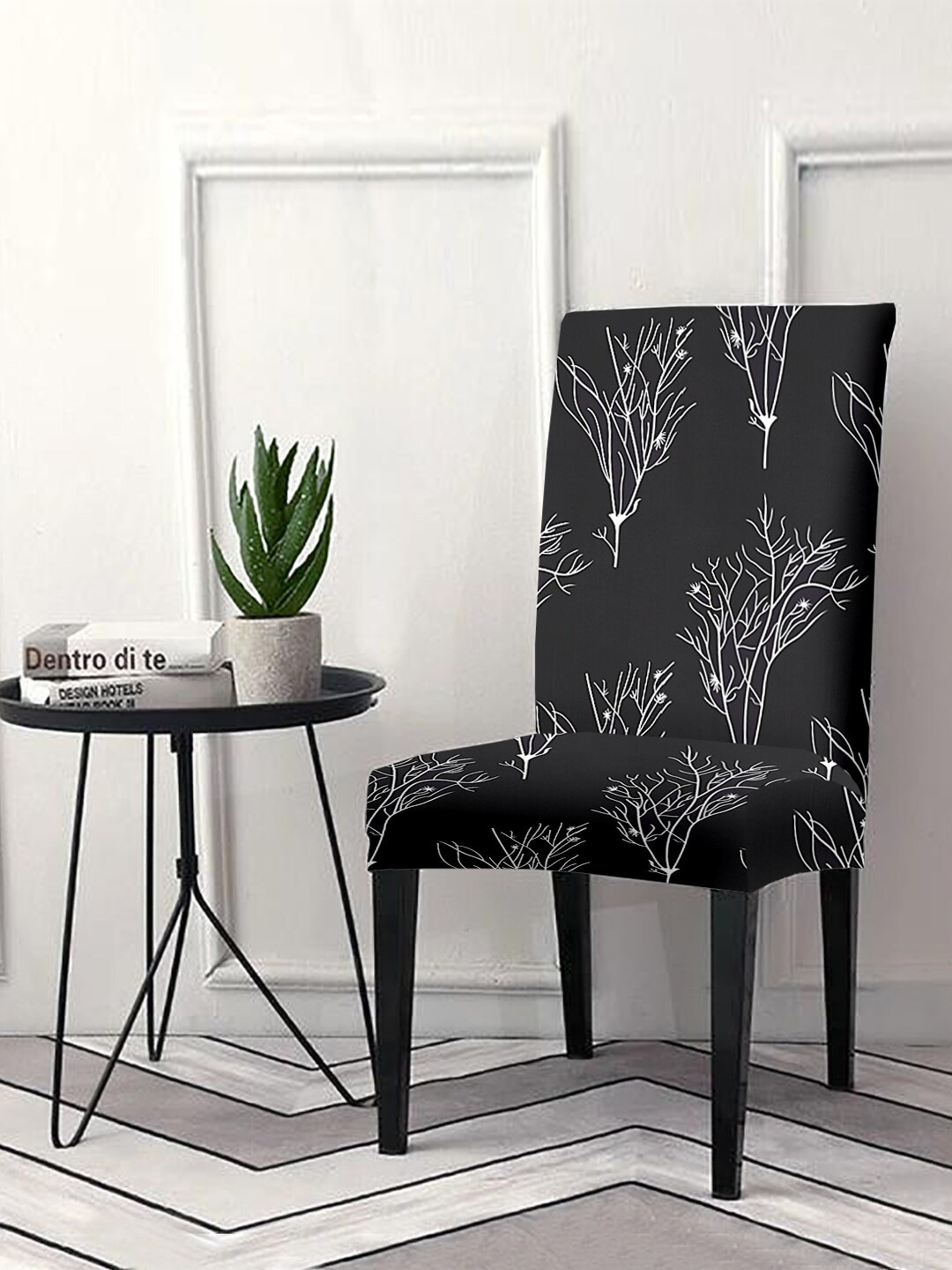 

Aura Set Of 6 Black & White Printed Chair Covers