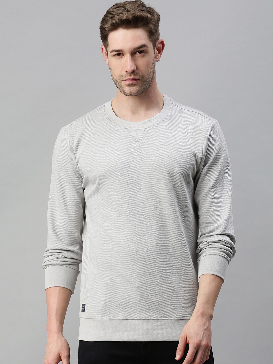 

SHOWOFF Men Grey Solid Round Neck Sweatshirt