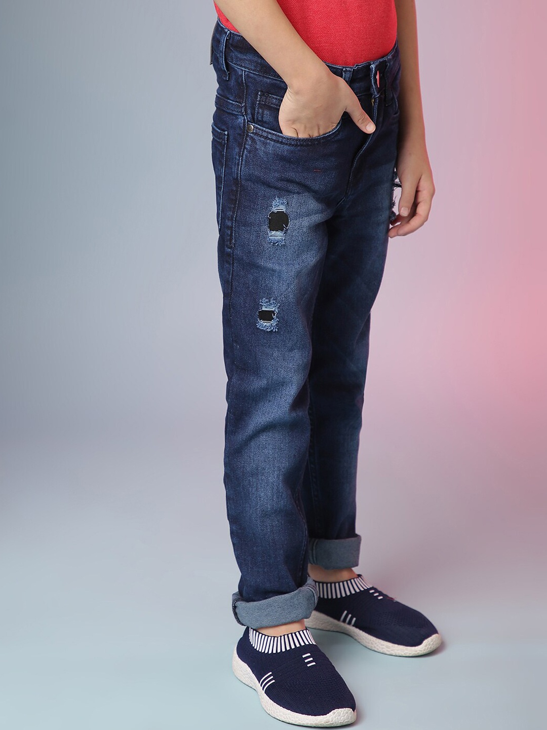 

Instafab Boys Blue Classic Slim Fit Mildly Distressed Heavy Fade Stretchable Jeans
