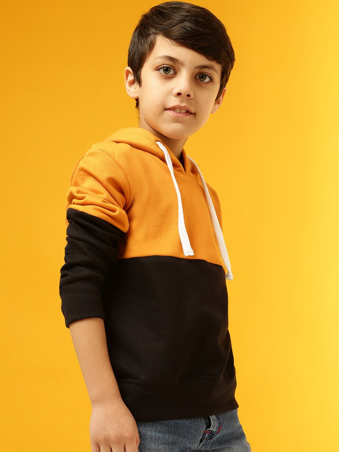 

Instafab Boys Mustard Colourblocked Hooded Sweatshirt