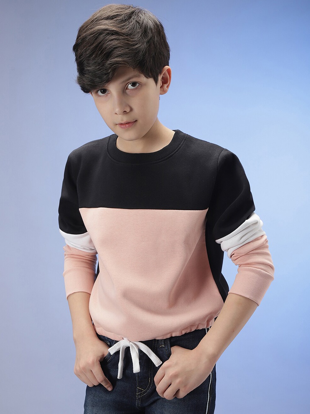 

Instafab Boys Black Colourblocked Sweatshirt