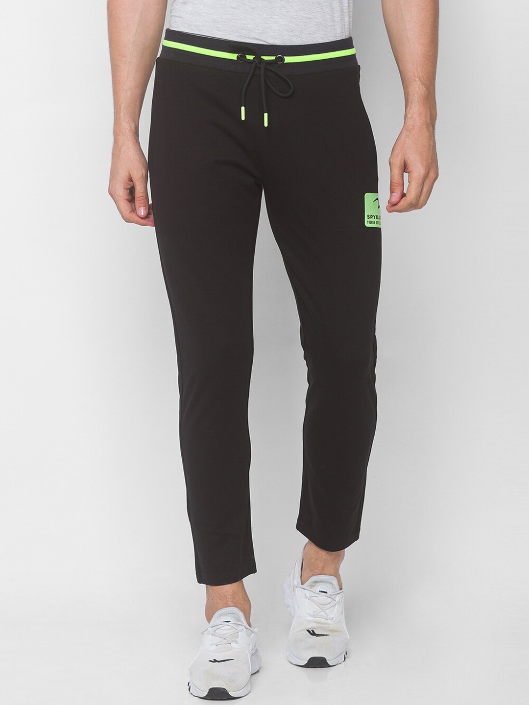 

SPYKAR Men Black Slim Fit Low-Rise Jeans