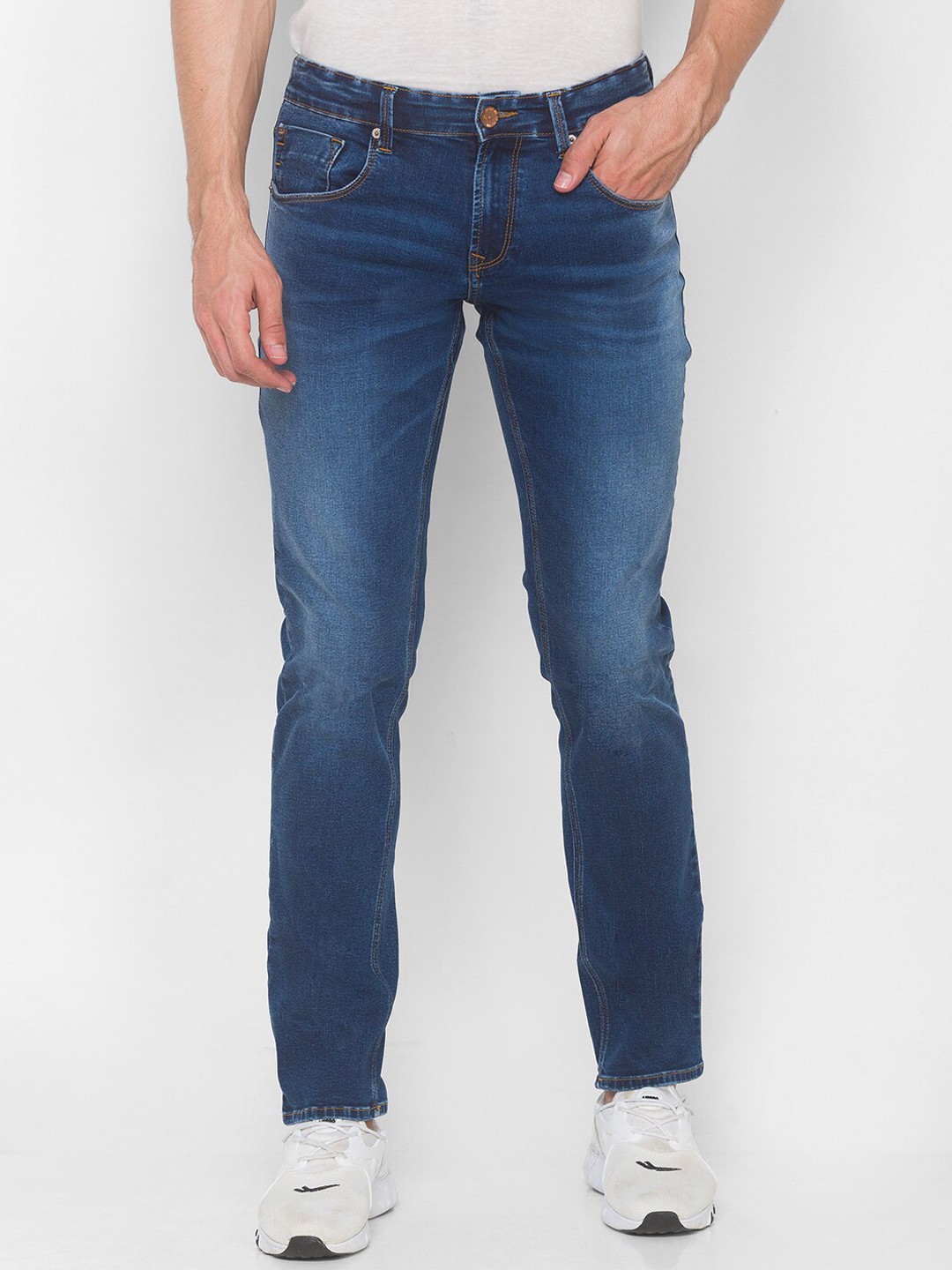 

SPYKAR Men Blue Relaxed Fit Low Distress Heavy Fade Pure Cotton Jeans