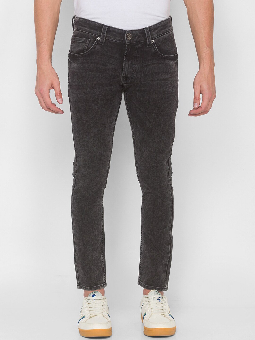 

SPYKAR Men Charcoal Slim Fit Pure Cotton Jeans