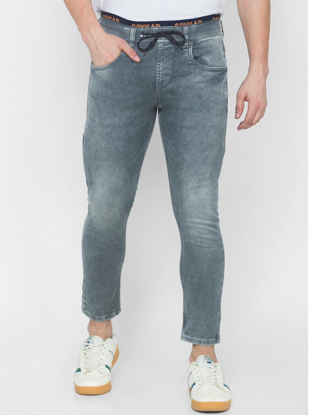 

SPYKAR Men Grey Slim Fit Heavy Fade Jeans