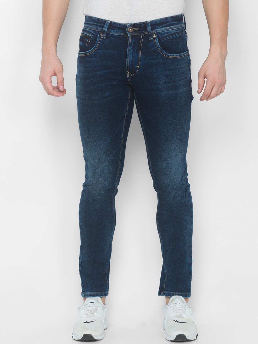 

SPYKAR Men Blue Slim Fit Light Fade Pure Cotton Jeans