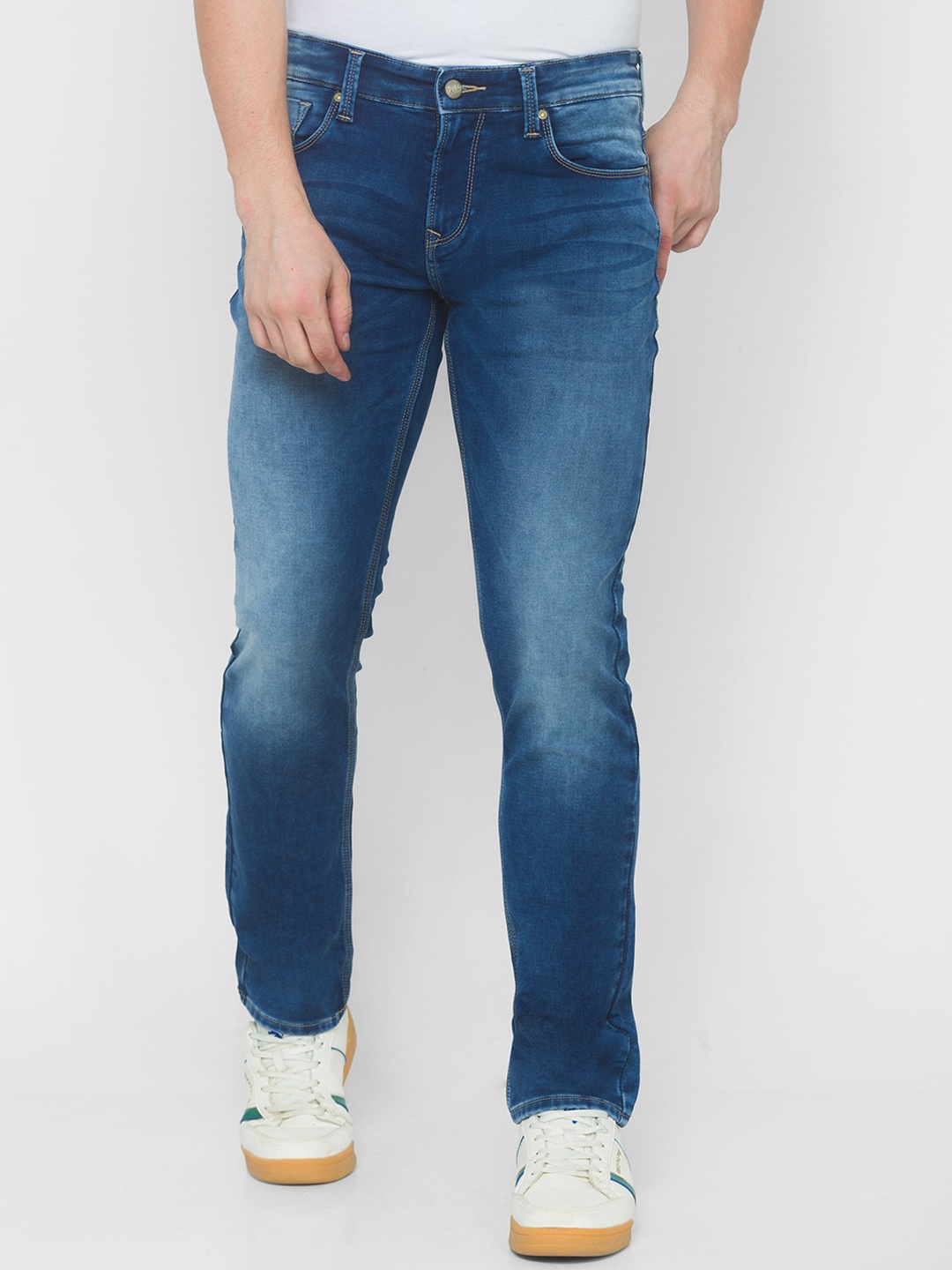 

SPYKAR Men Blue Relaxed Fit Heavy Fade Stretchable Jeans