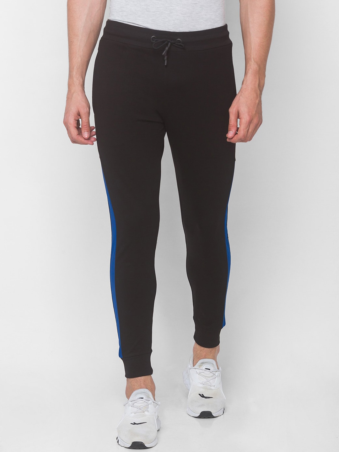 

SPYKAR Men Black Slim Fit Joggers Trousers