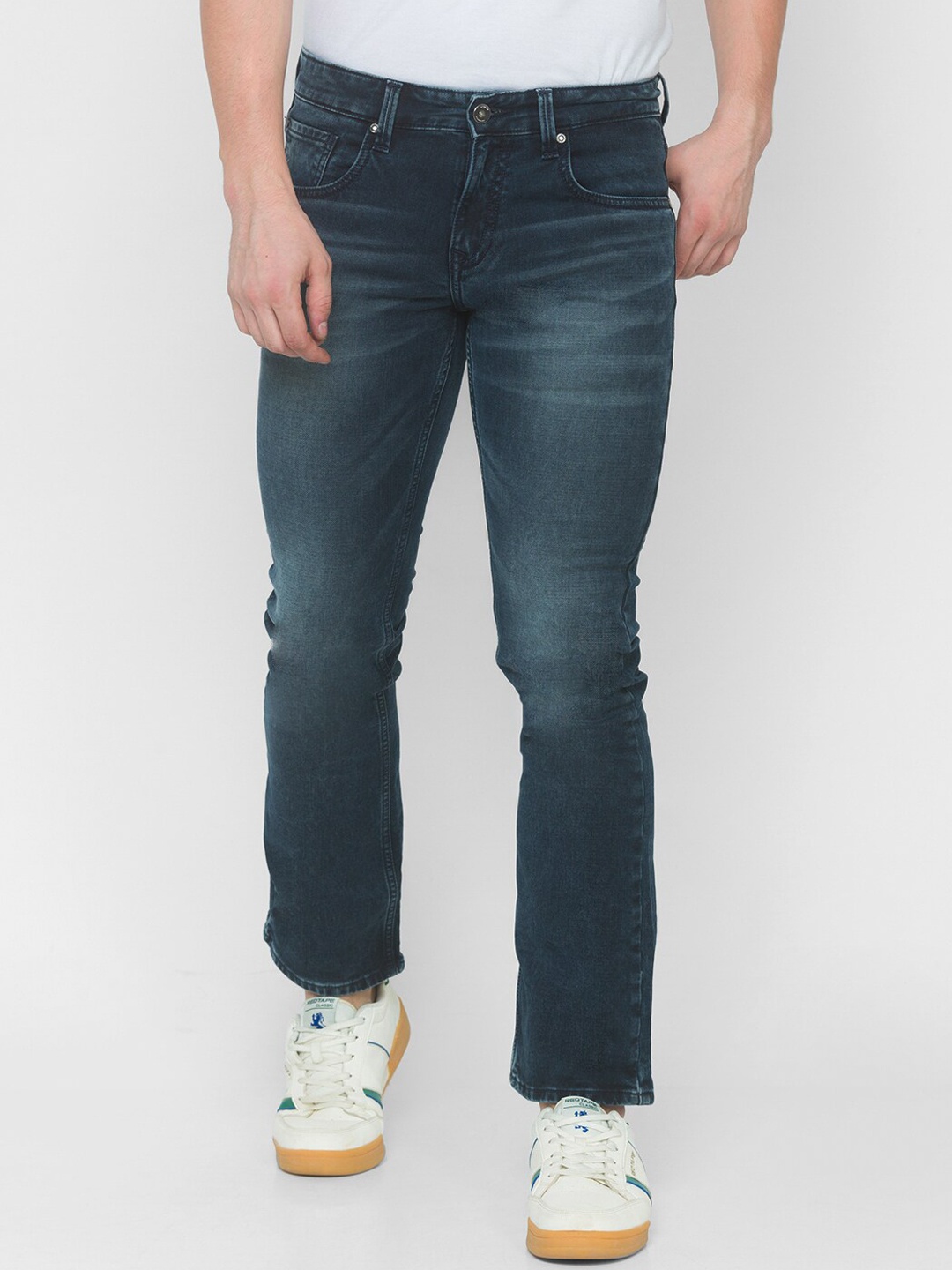 

SPYKAR Men Blue Slim Fit Low Distress Light Fade Pure Cotton Jeans