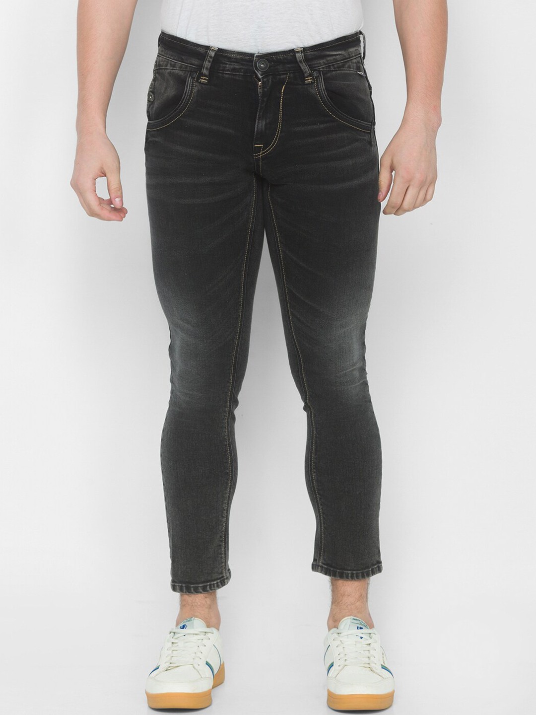 

SPYKAR Men Black Skinny Fit Low-Rise Light Fade Stretchable Jeans