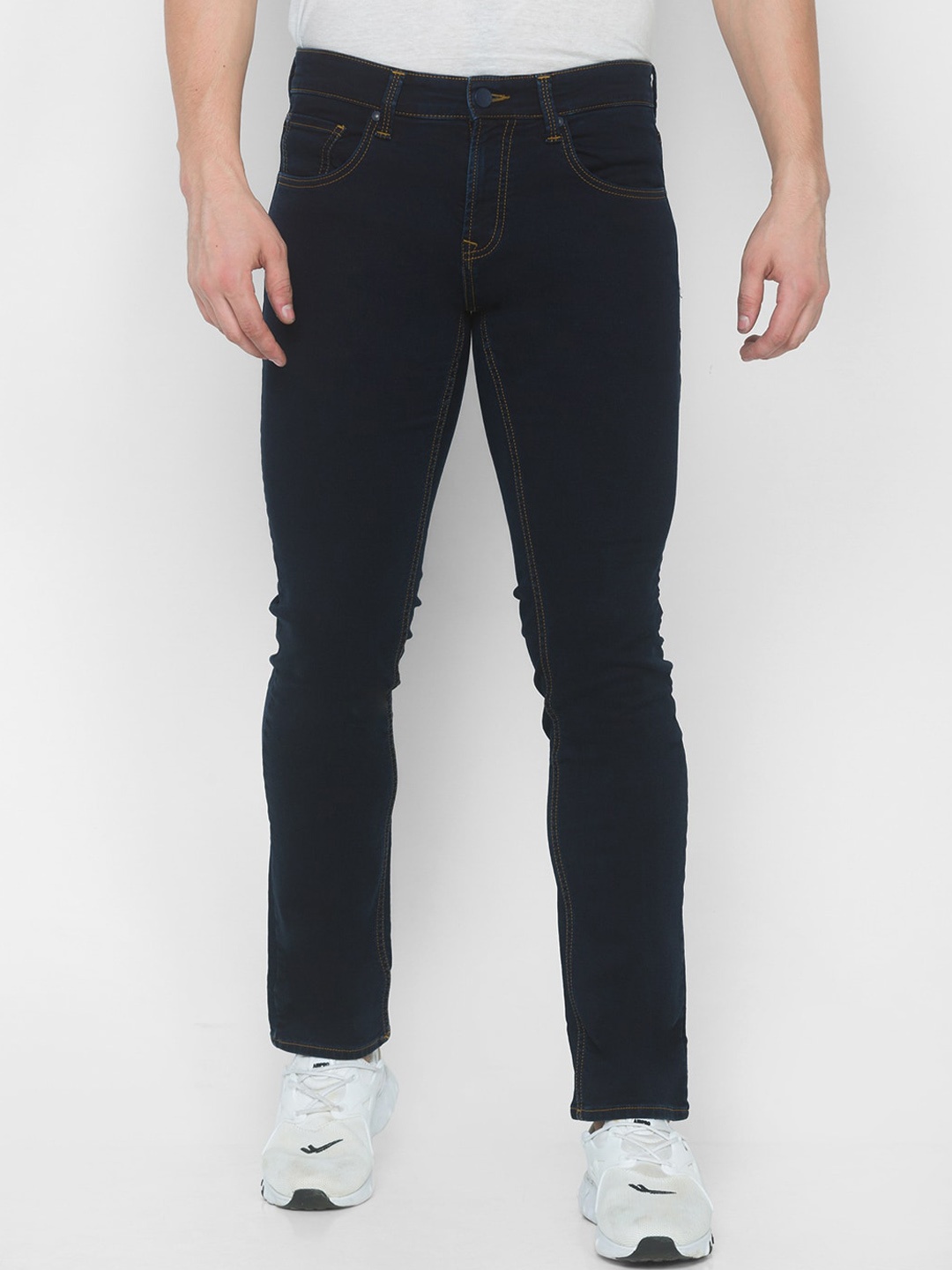 

SPYKAR Men Blue Relaxed Fit Jeans