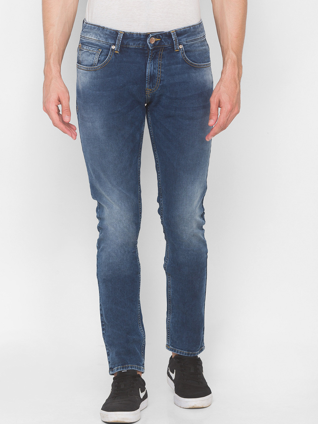 

SPYKAR Men Blue Relaxed Fit Heavy Fade Jeans