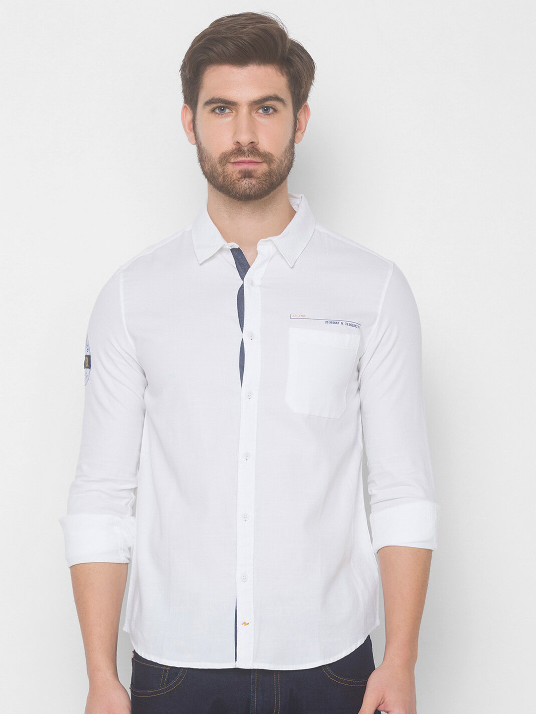 

SPYKAR Men White Cotton Casual Shirt