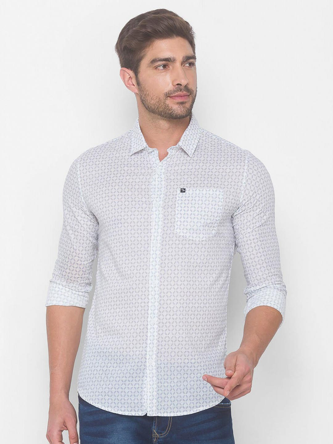 

SPYKAR Men White Printed Casual Shirt