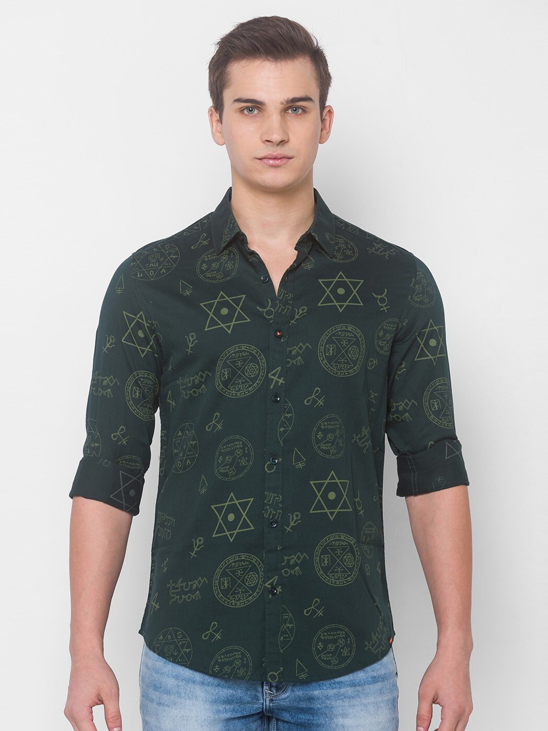 

SPYKAR Men Green Printed Casual Shirt