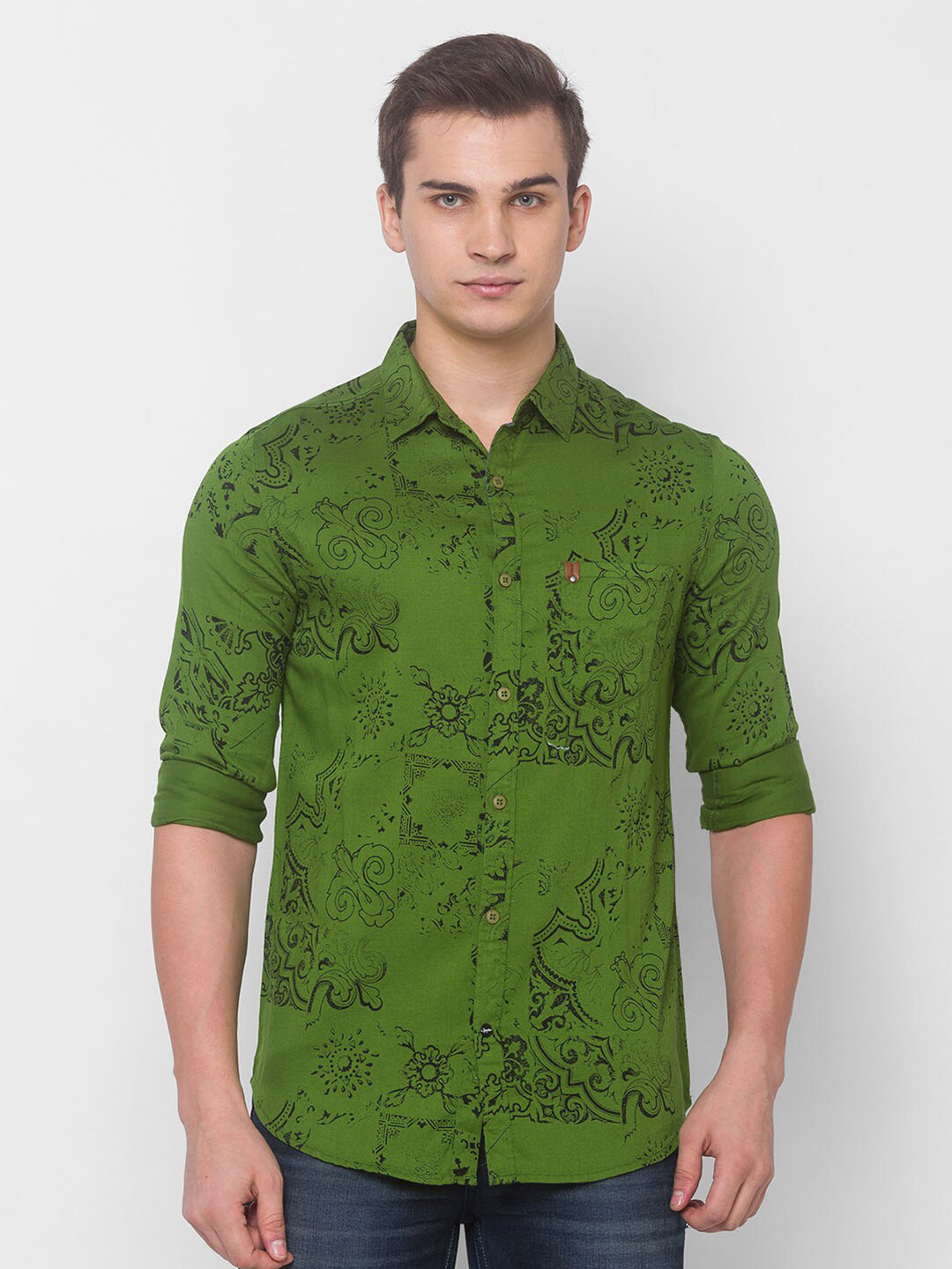 

SPYKAR Men Green Slim Fit Printed Casual Shirt