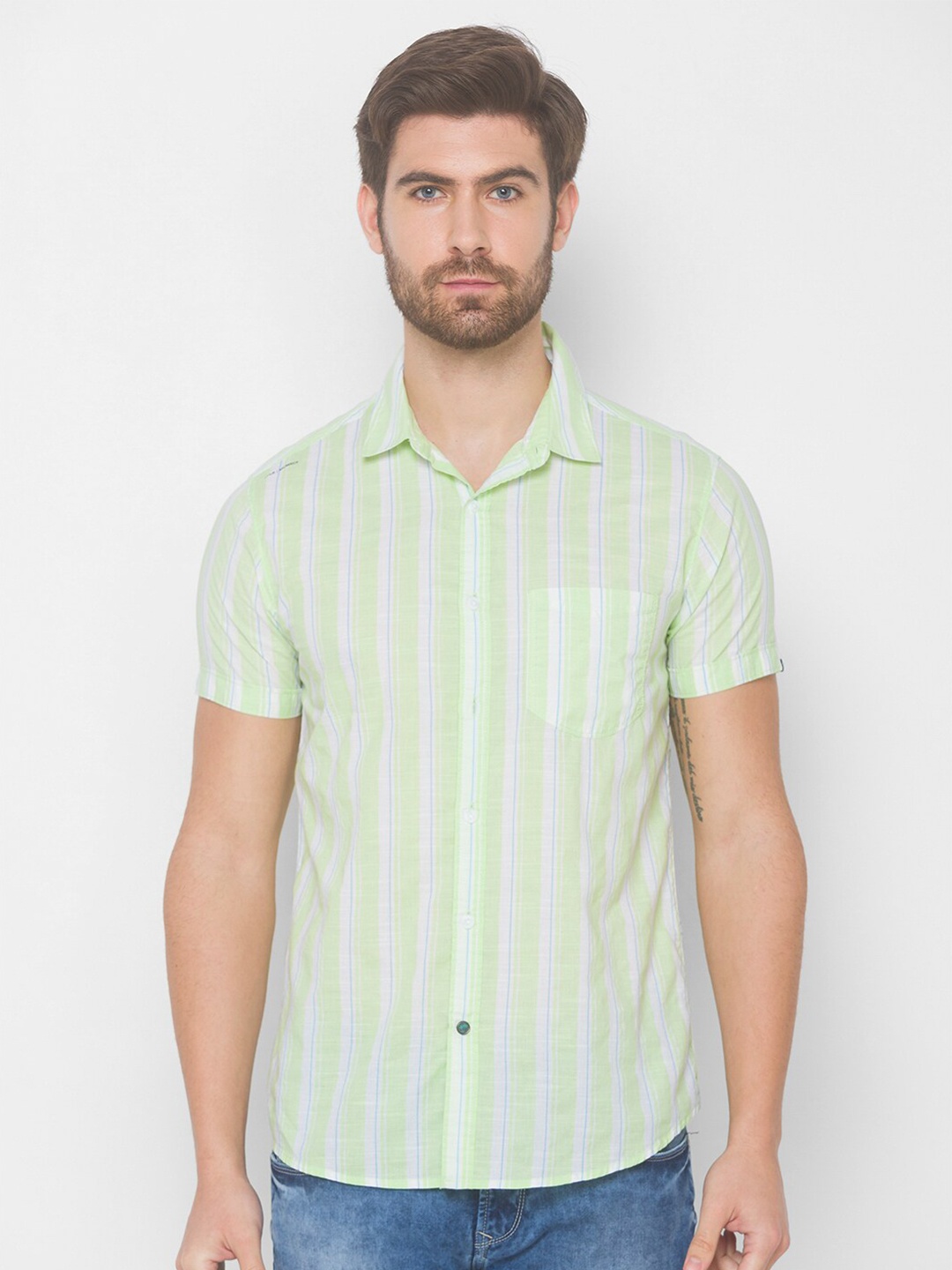 

SPYKAR Men Green Slim Fit Striped Casual Shirt