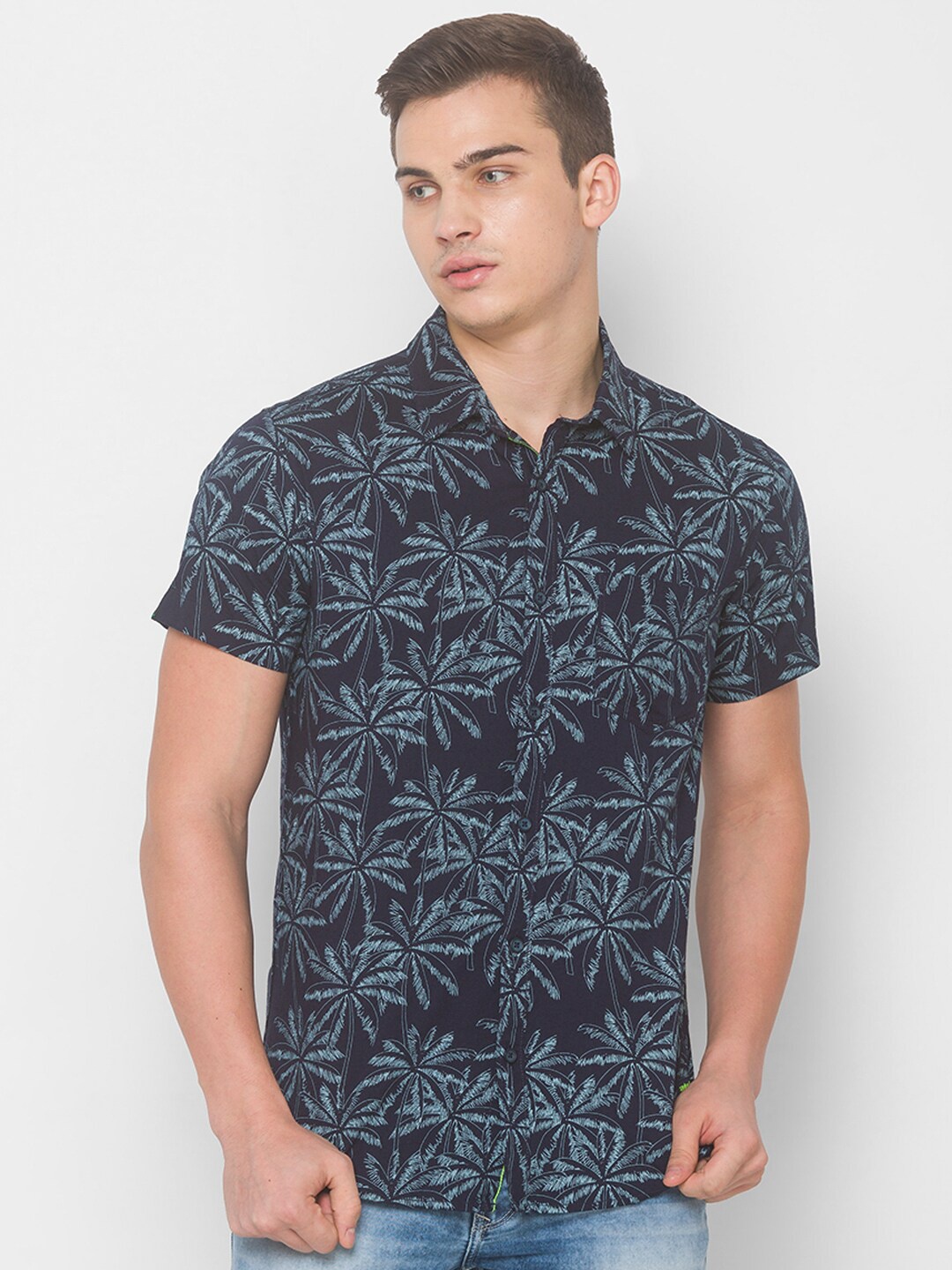 

SPYKAR Men Blue Floral Printed Casual Shirt